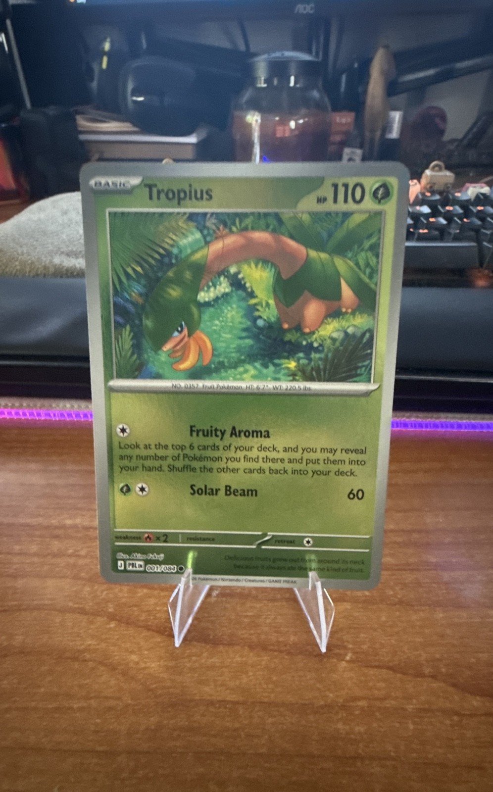 Tropius 001/084 Me05: Pitch Black Reverse Holo