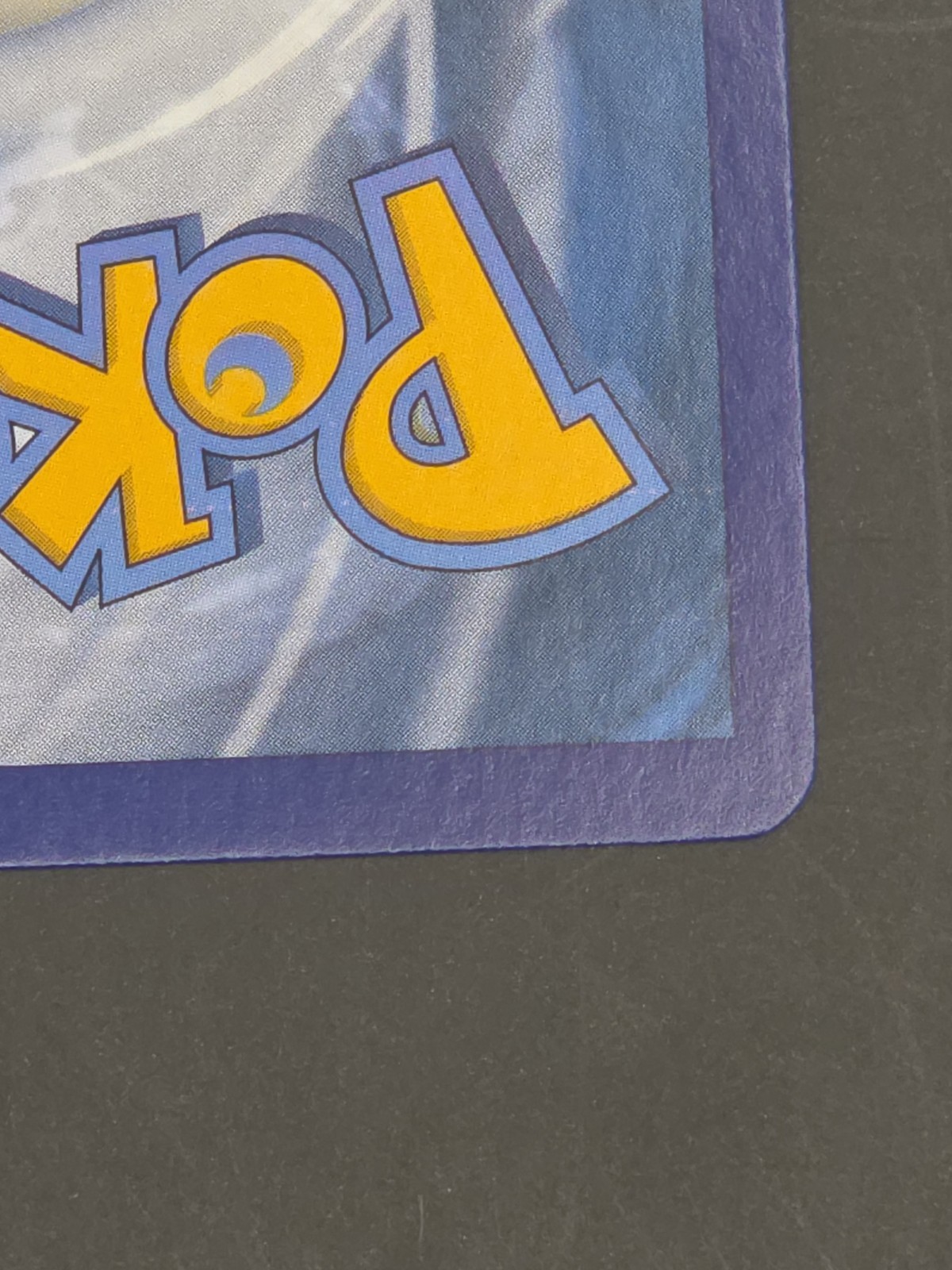 Radiant Alakazam 059/195 NM Silver Tempest Radiant Rare. Very Clean