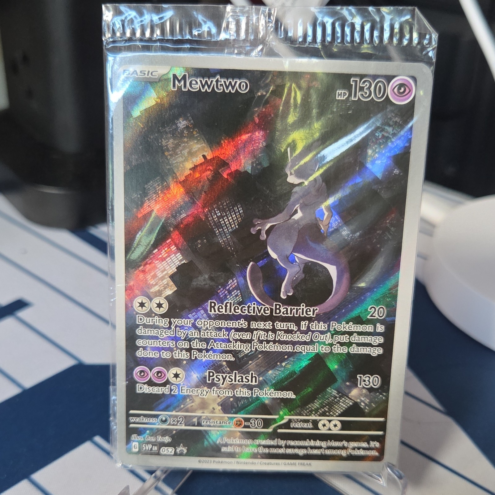 The Pokémon Company Mewtwo 052 SV Promo Holo HP 130 Basic EN Bun Toujo