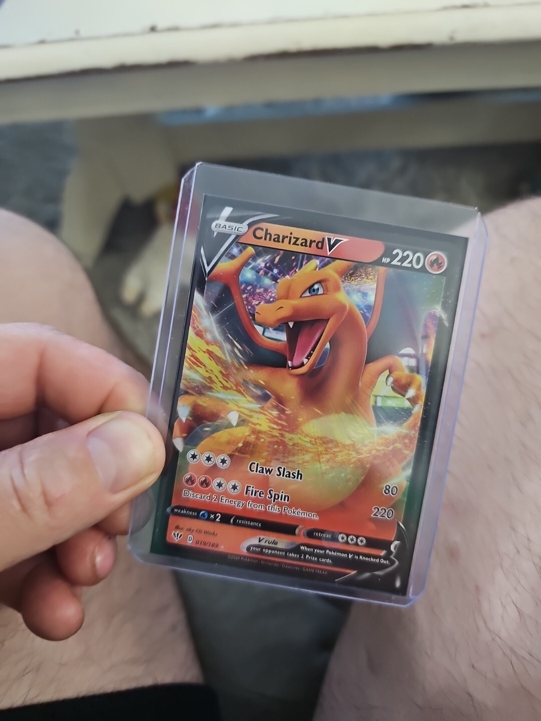 Charizard V 19/189