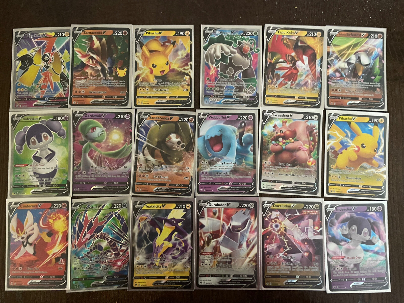 19 V Pokémon Cards All In Sleeves￼￼