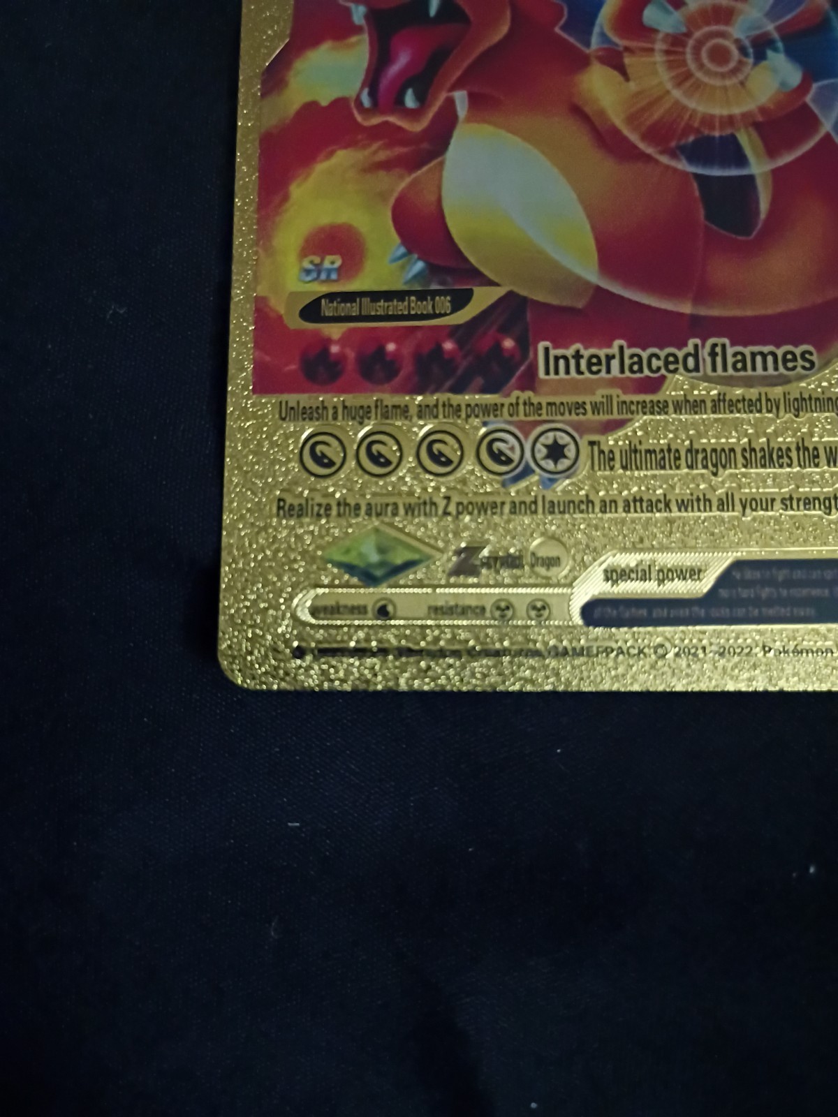 Charizard V HP522 Interlaced Flames Gold Foil Fan Art Card
