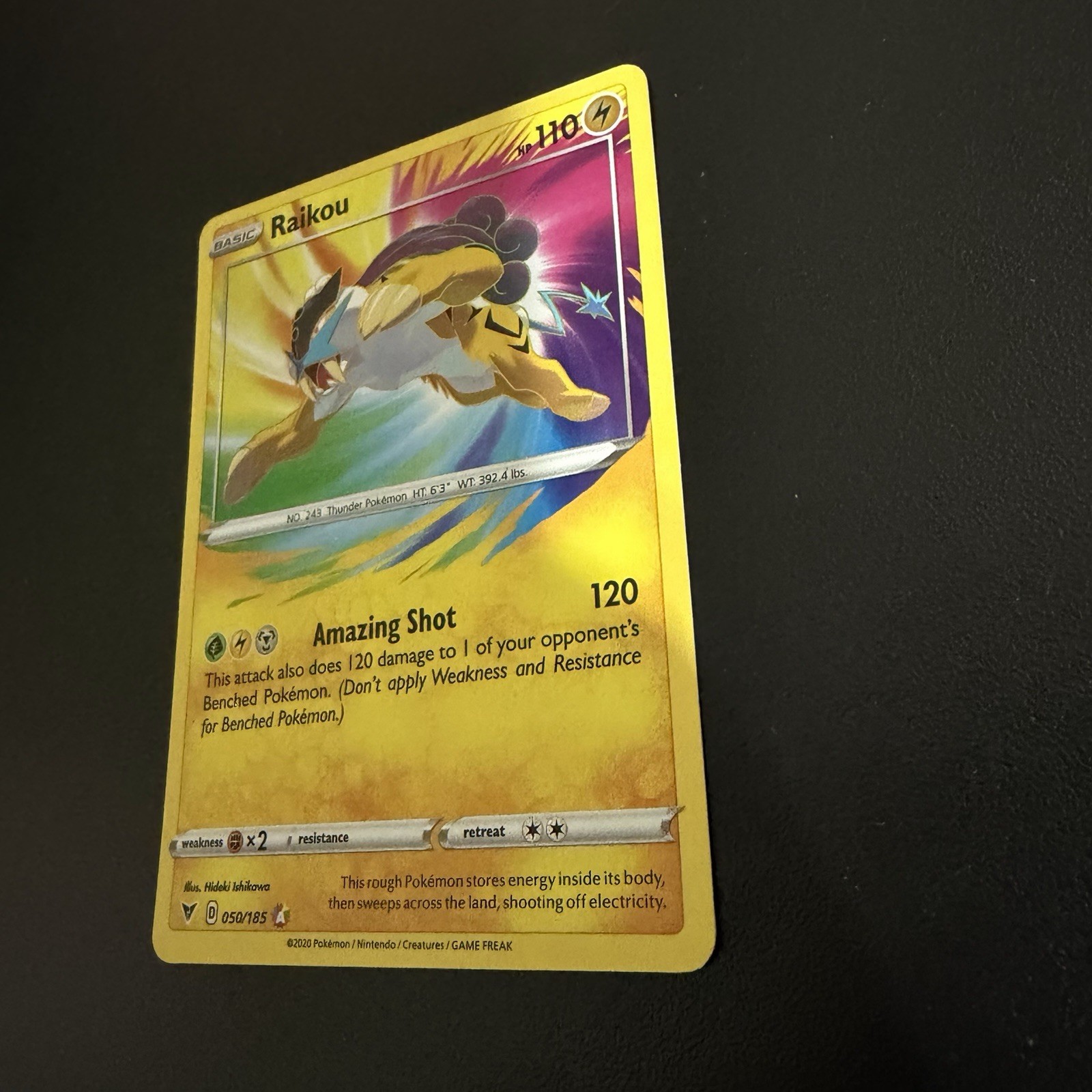 Raikou 050/185 Vivid Voltage – Holo Pokemon NM/M (Amazing Rare)