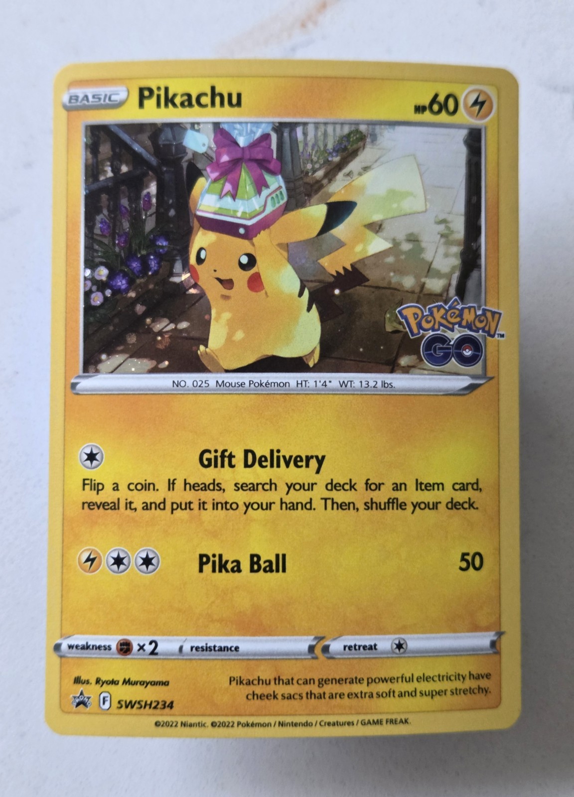 Pikachu SWSH234 Promo SWSH Black Star TCG Cosmo Holo Pokémon Go
