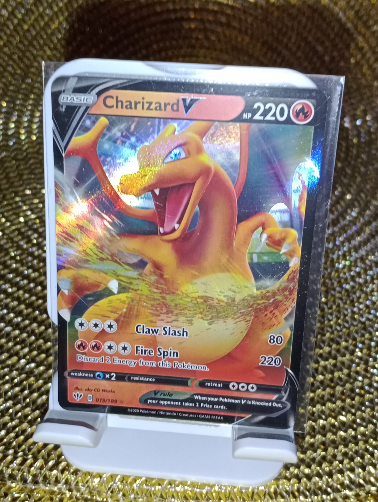2020 Pokemon SWSH Darkness Ablaze Charizard V #019/189 – Near Mint