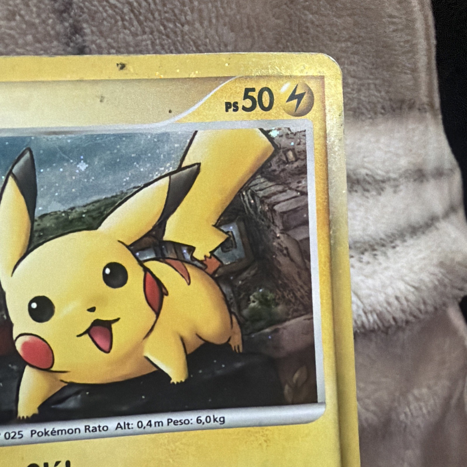 Pikachu (Portuguese) PW9 Pikachu World Collection Holo
