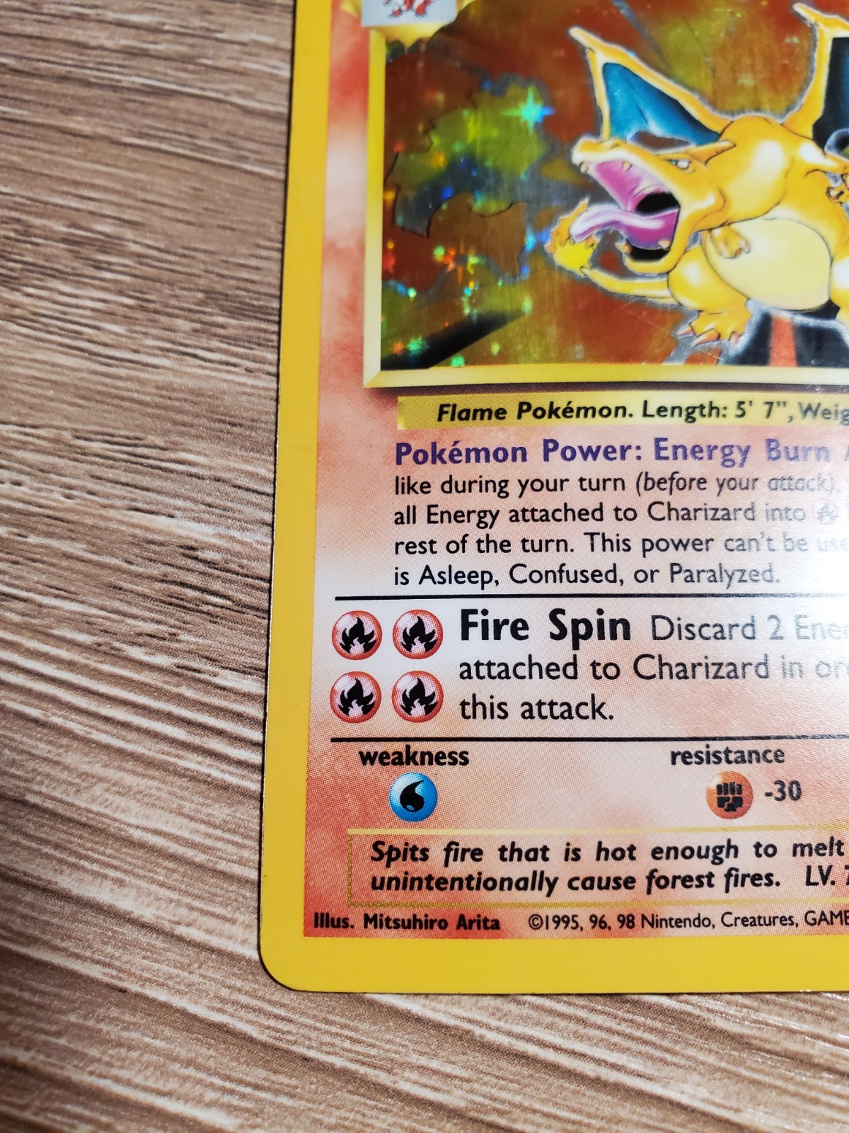 Charizard 004/102 Base Set Holo Excellent Condition