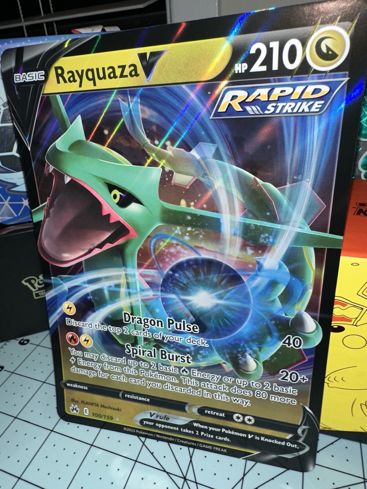 Rayquaza V 100/159 Jumbo Card Regular