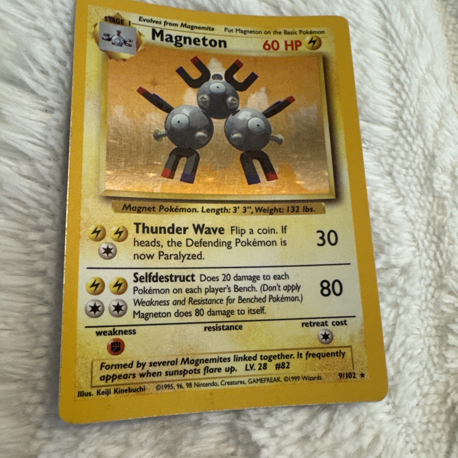 Magneton 009/102 Base Set Holo 1995