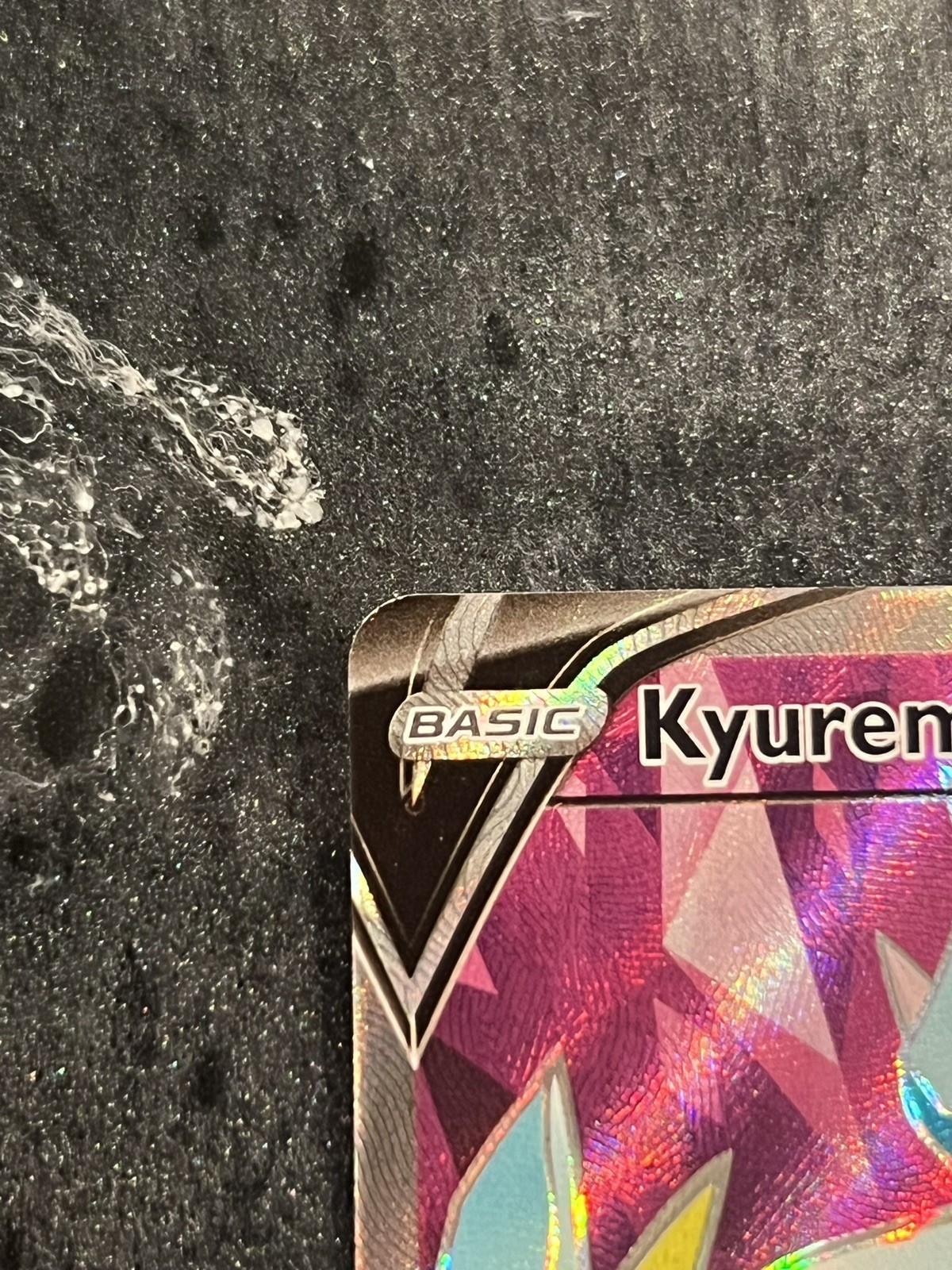 Kyurem V 174/196 Lost Origin NM