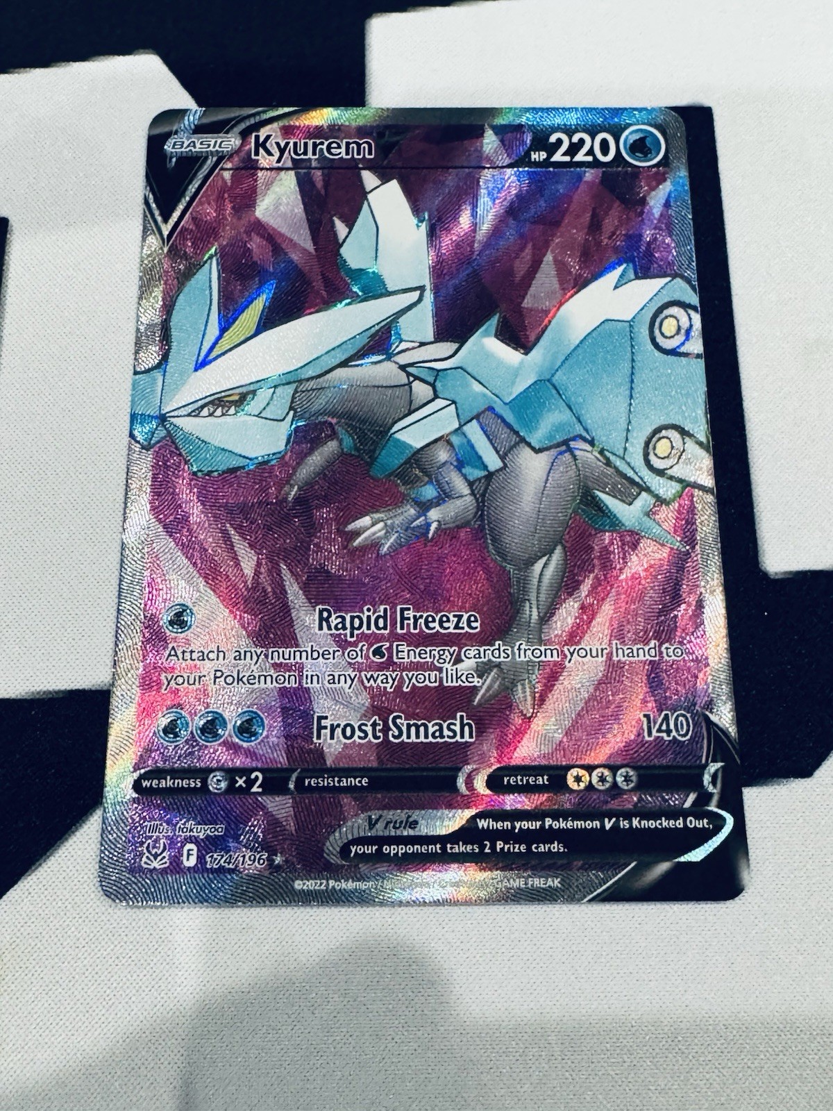 Kyurem V Sword & Shield – Lost Origin 174/196 Ultra Rare Pokémon TCG
