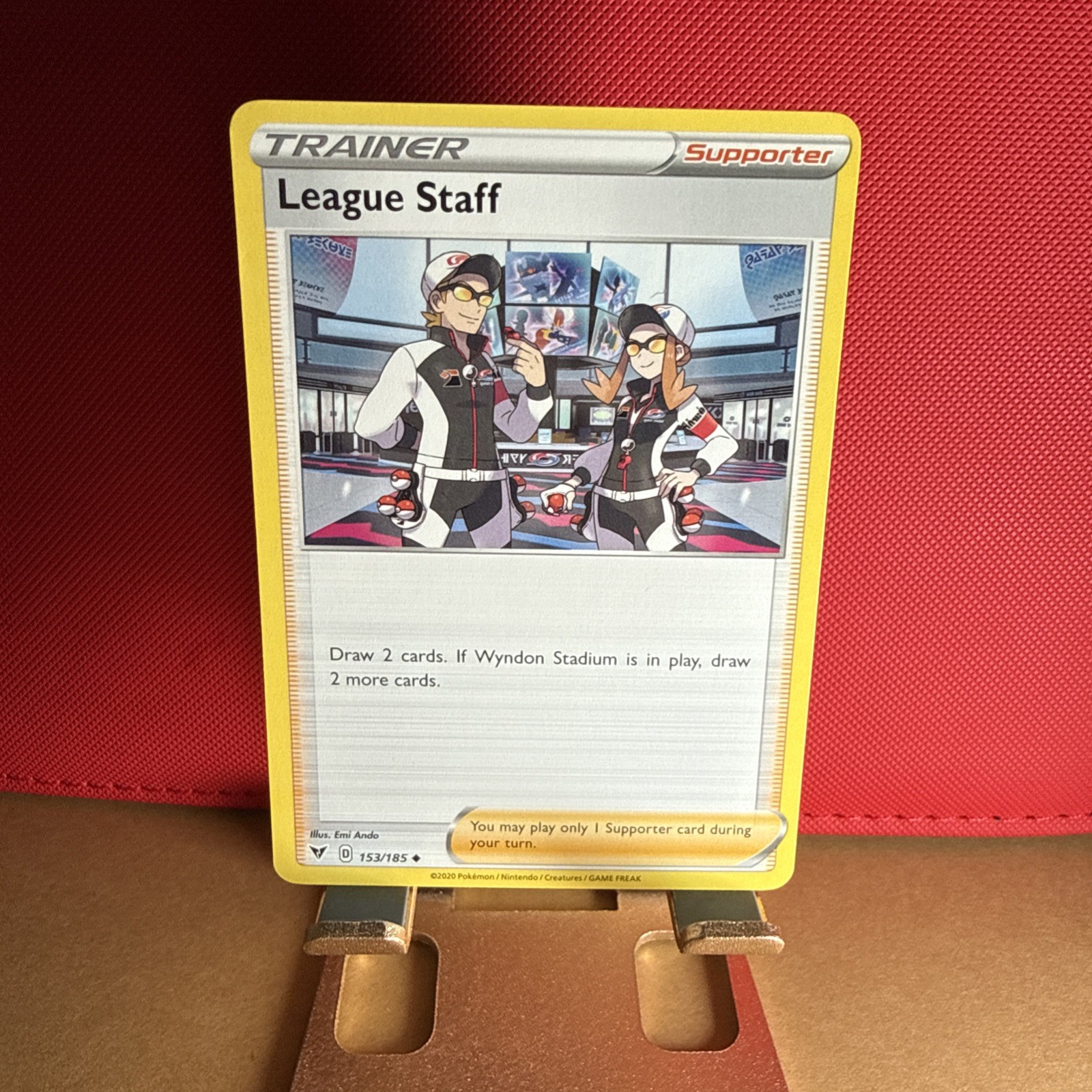 League Staff 153/185 Uncommon Vivid Voltage Pokemon Near Mint