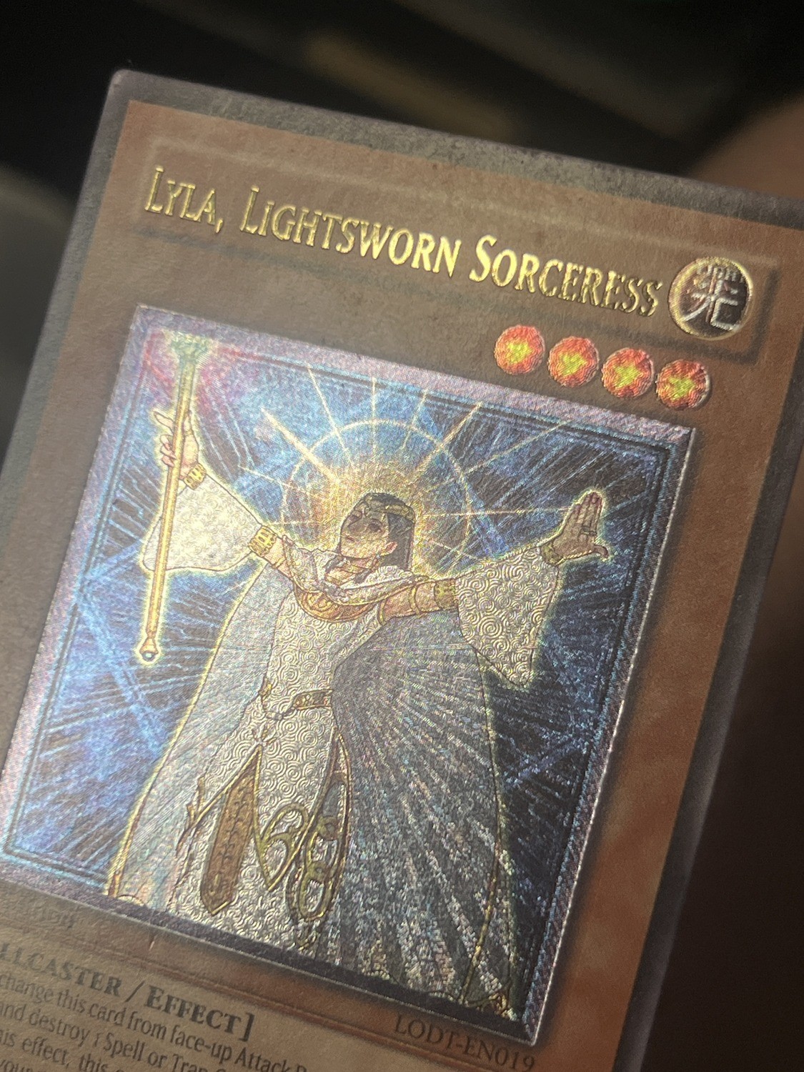 Lyla, Lightsworn Sorceress LODT-EN019 Ultimate Rare 1st Edition EURO MP Yugioh