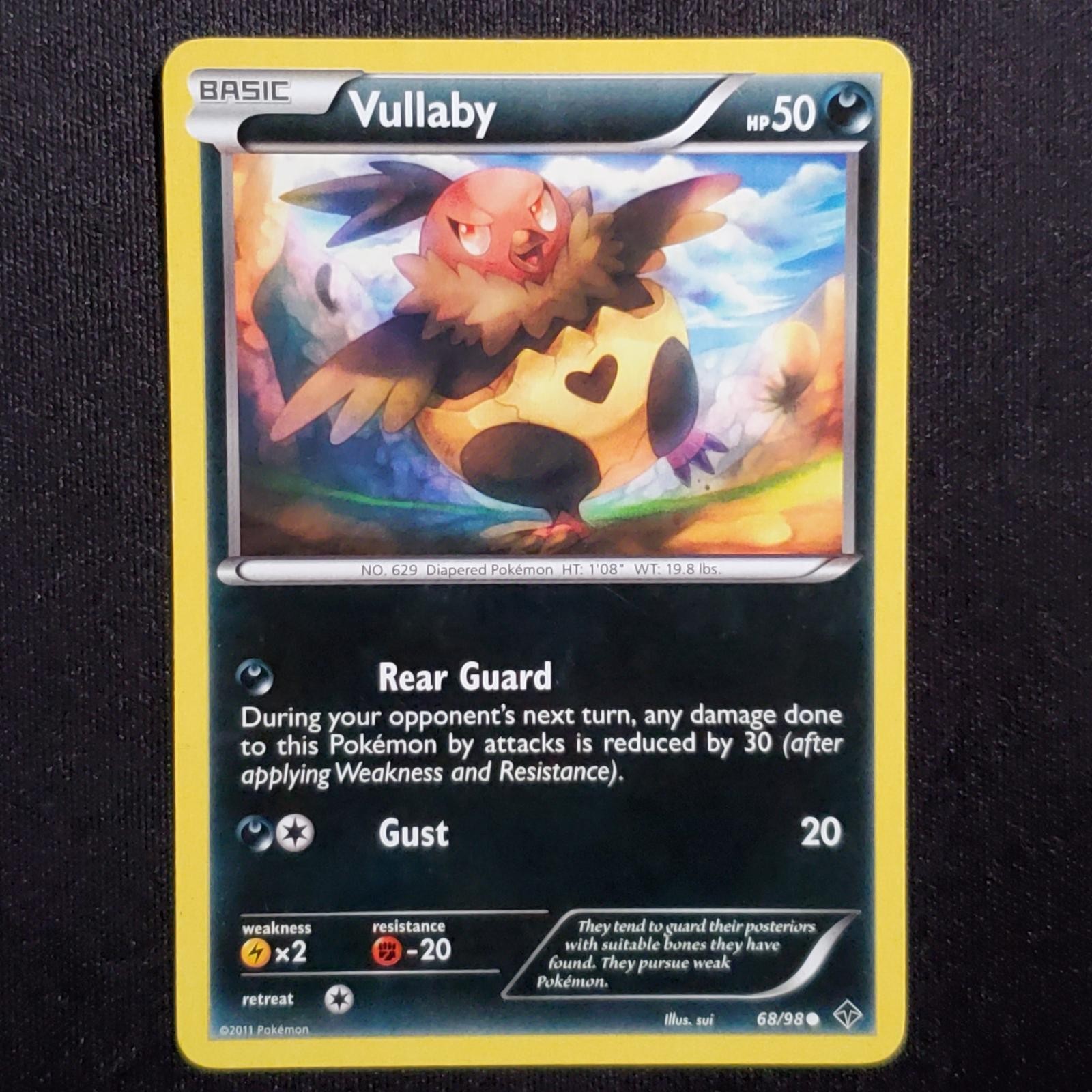 Vullaby 68/98 Common Emerging Powers Pokemon Damaged