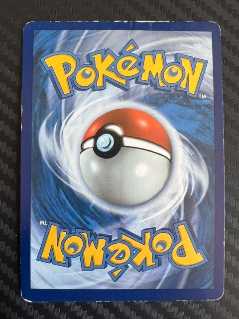 Pokémon TCG Reshiram 113/114 Celebrations Classic Collection Holo DMG