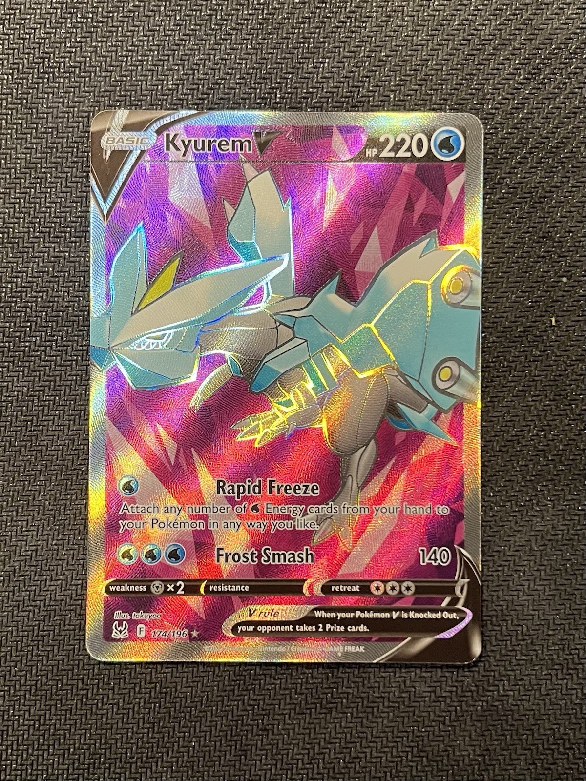 Pokemon Kyurem V 174/196 Lost Origin Ultra Rare Near Mint