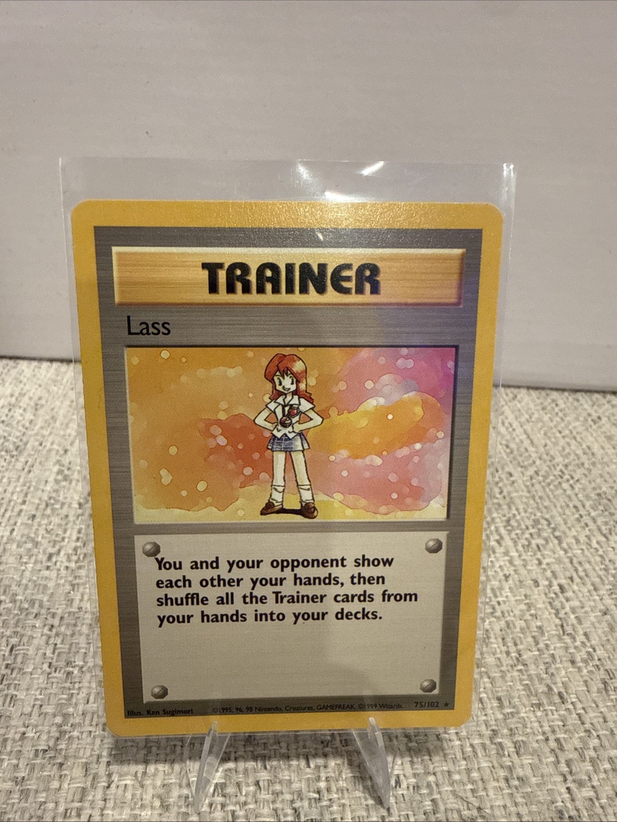 Lass 075/102 Base Set Trainer (Shadowless) Regular Vintage Pokemon WOTC
