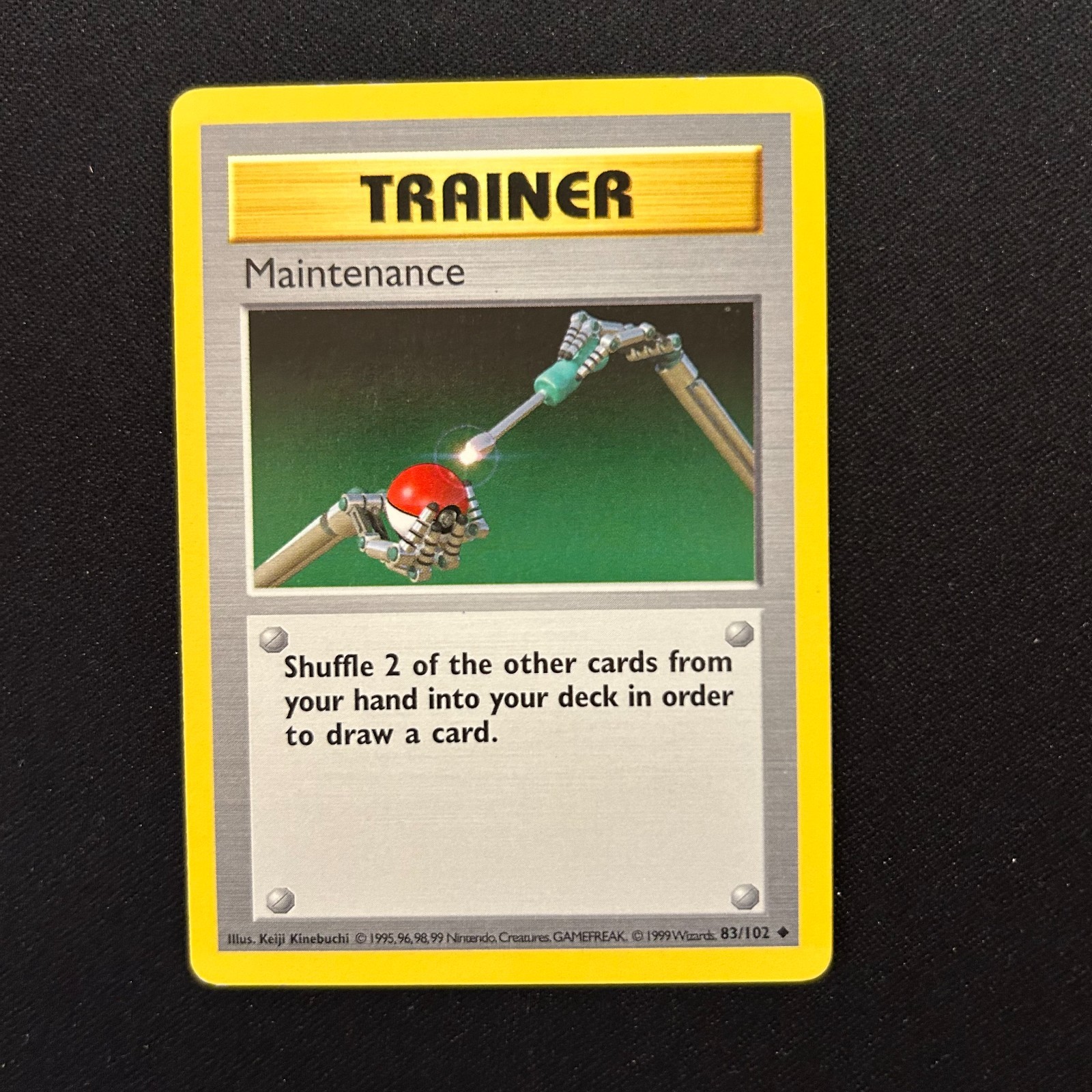 Maintenance 83/102 Shadowless Base Set 1999 Wizards Trainer Pokémon TCG LP