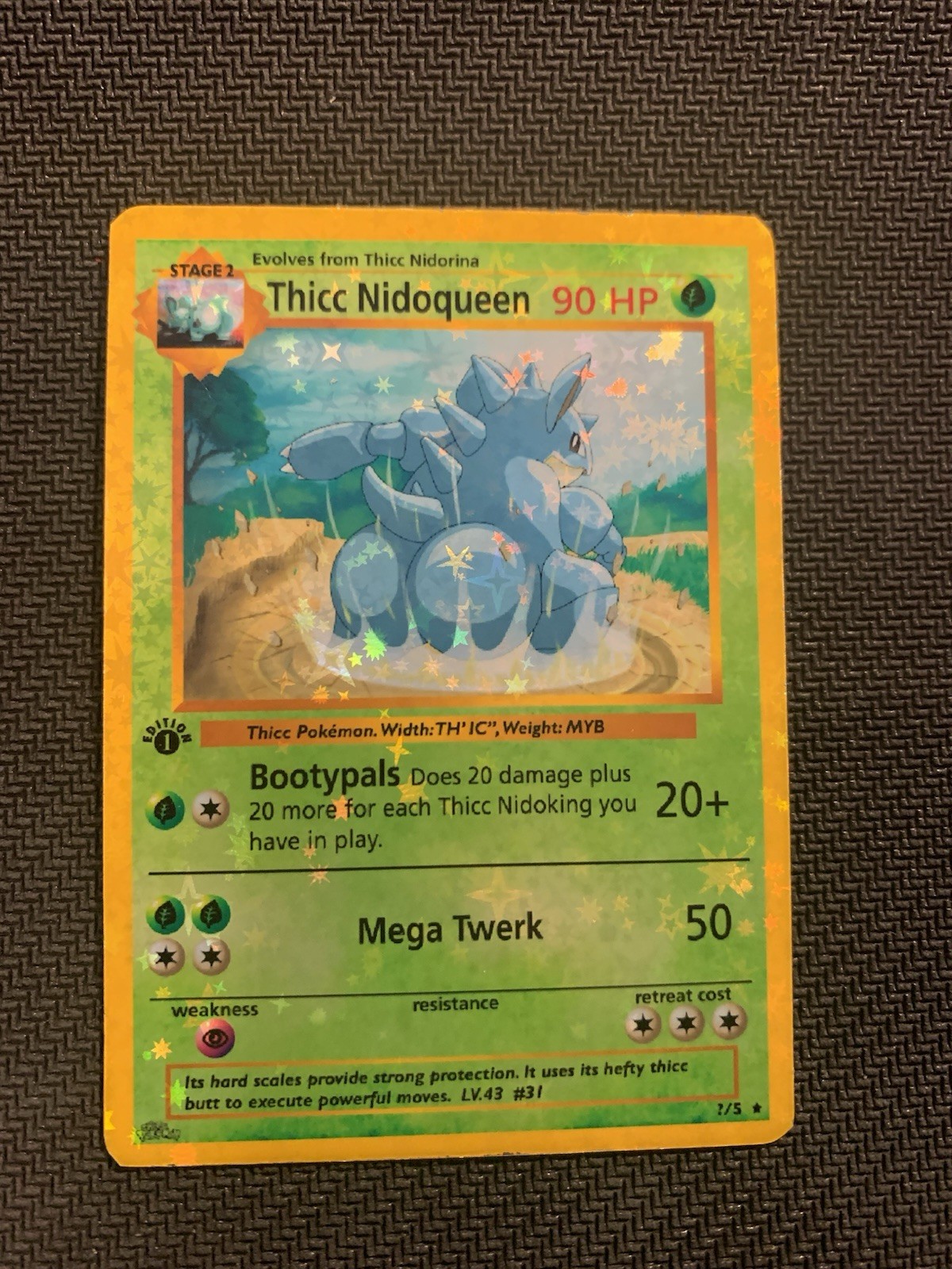 Thicc Nidoqueen (Alternative Custom Art) Holografic Card