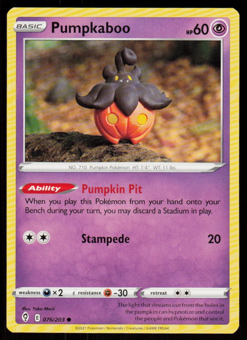 Pumpkaboo 076/203 Common Evolving Skies Pokemon Near Mint