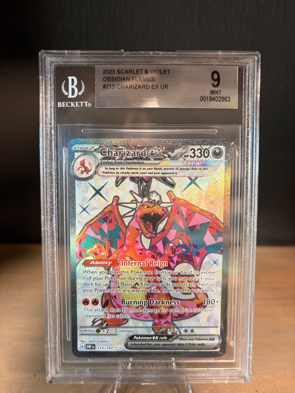 Pokemon Charizard ex 215/197 SV03: Obsidian Flames 2023 Beckett 9 MINT