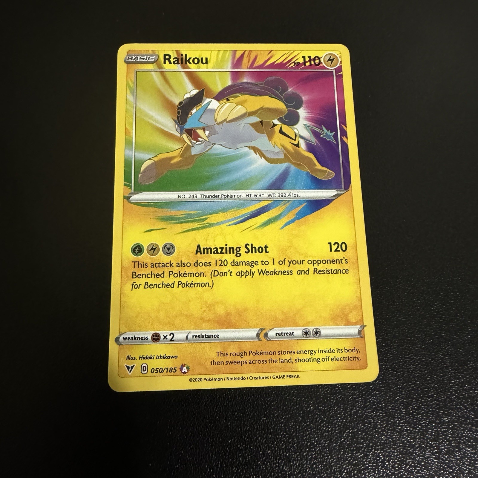 Raikou 050/185 Vivid Voltage – Holo Pokemon NM/M (Amazing Rare)