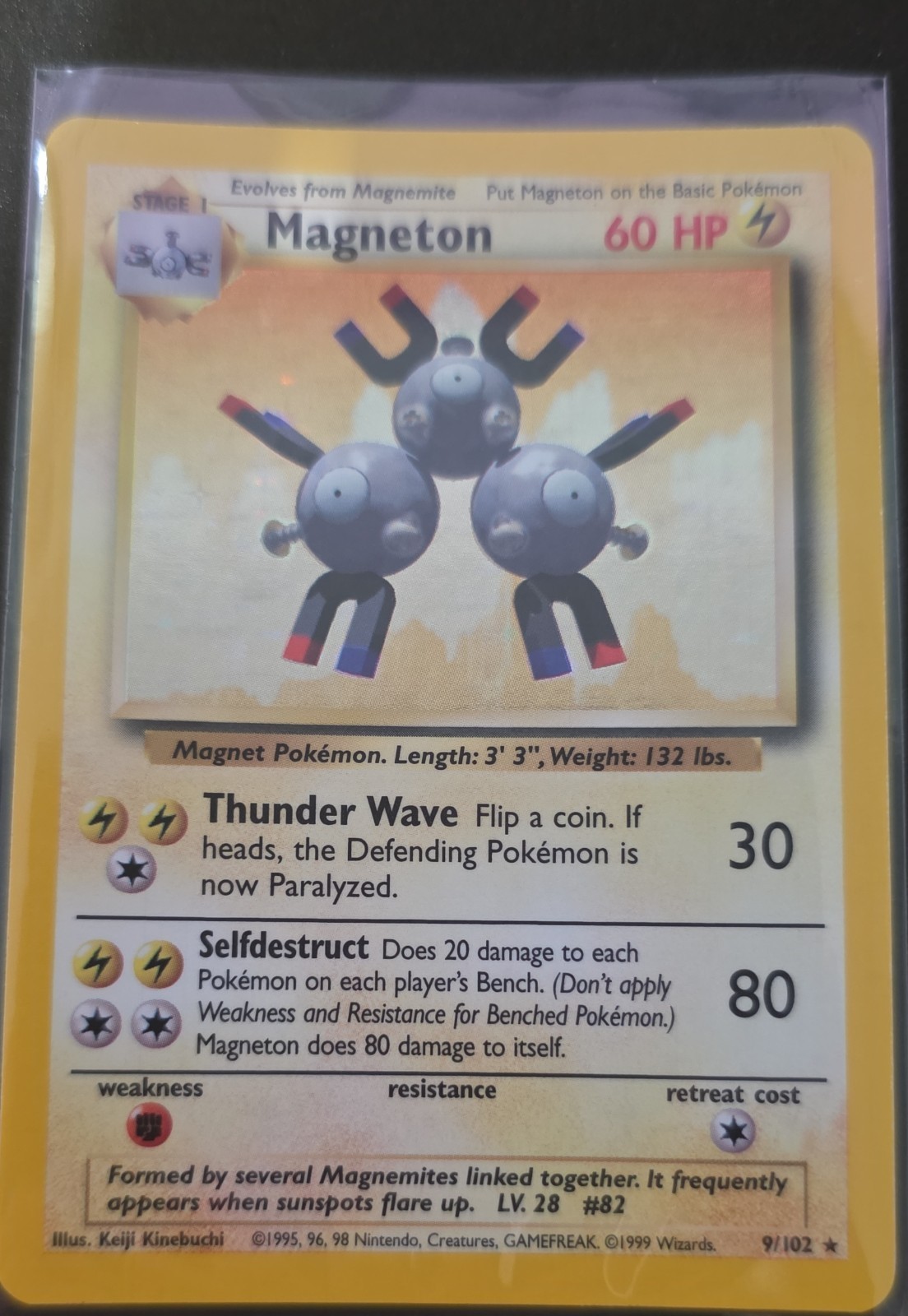 Magneton 009/102 Base Set Holo