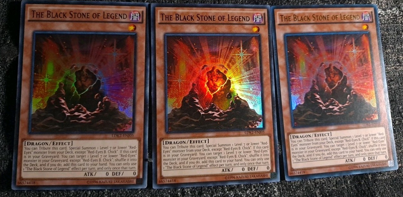 3x Copy THE BLACK STONE OF LEGEND *** HOLOGRAPHIC ULTRA RARE LDK2-ENJ05 YUGIOH!