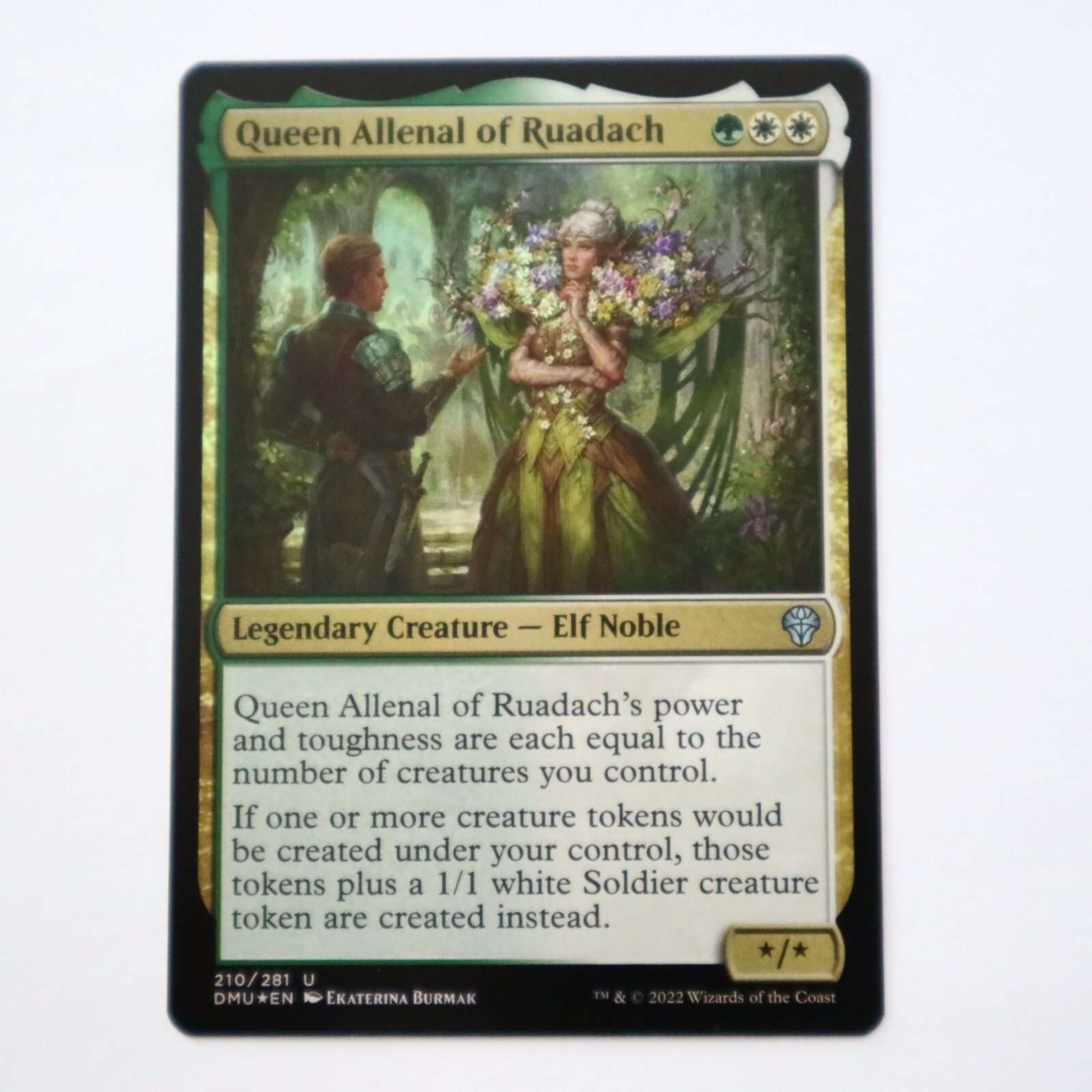 MTG Multicoloured – Queen Allenal of Ruadach (FOIL) – 210 Dominaria United