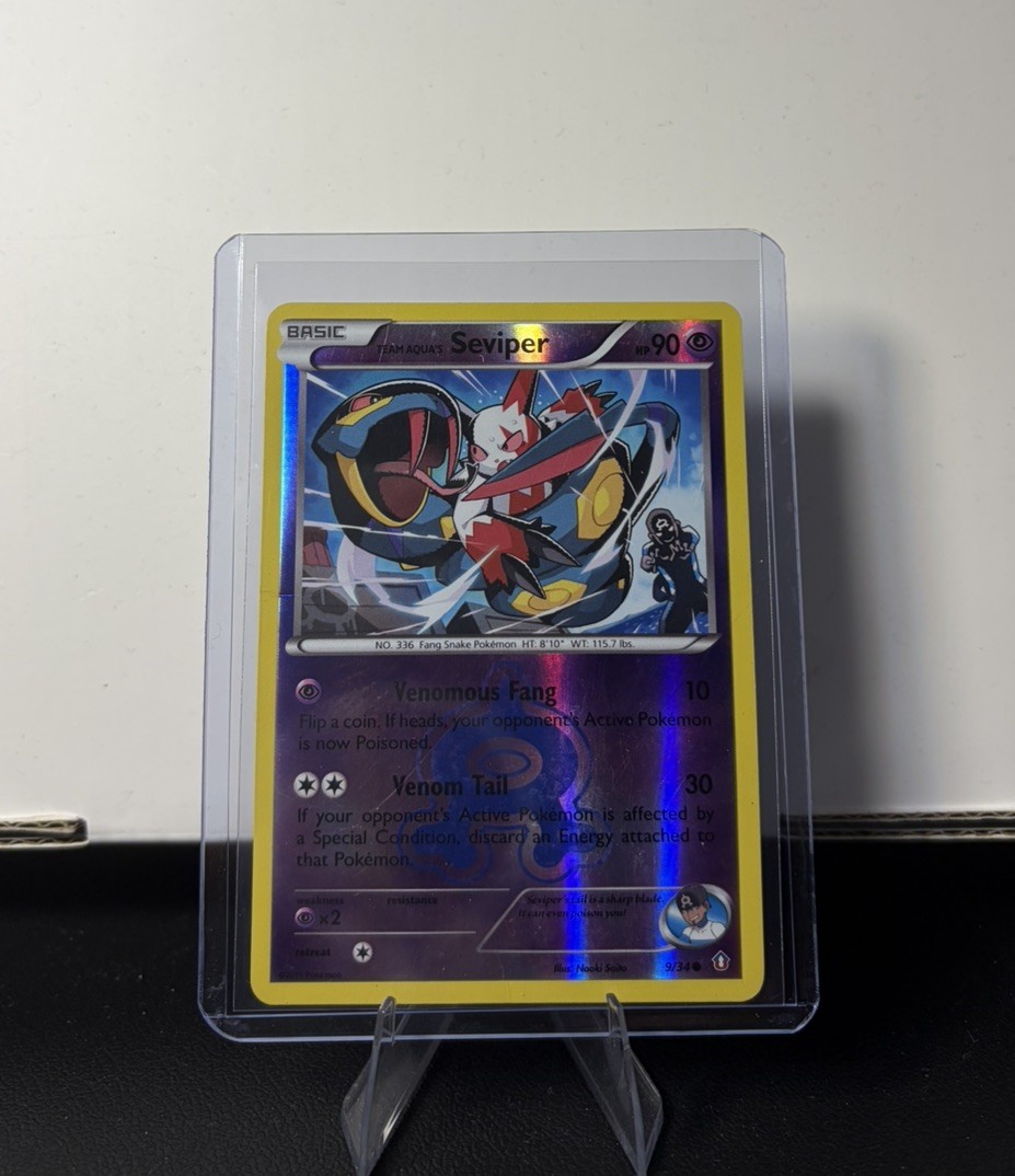 Team Aqua’s Seviper 9/34 Double Crisis Reverse Holo