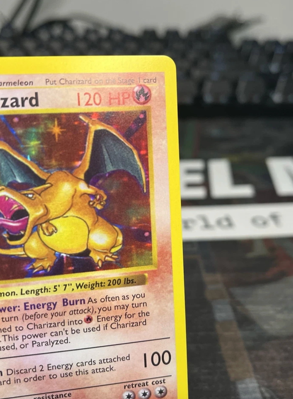 1st Edition Shadowless Charizard 4/102 Base Set Holo Pokemon * PRXY (REPLIK) *