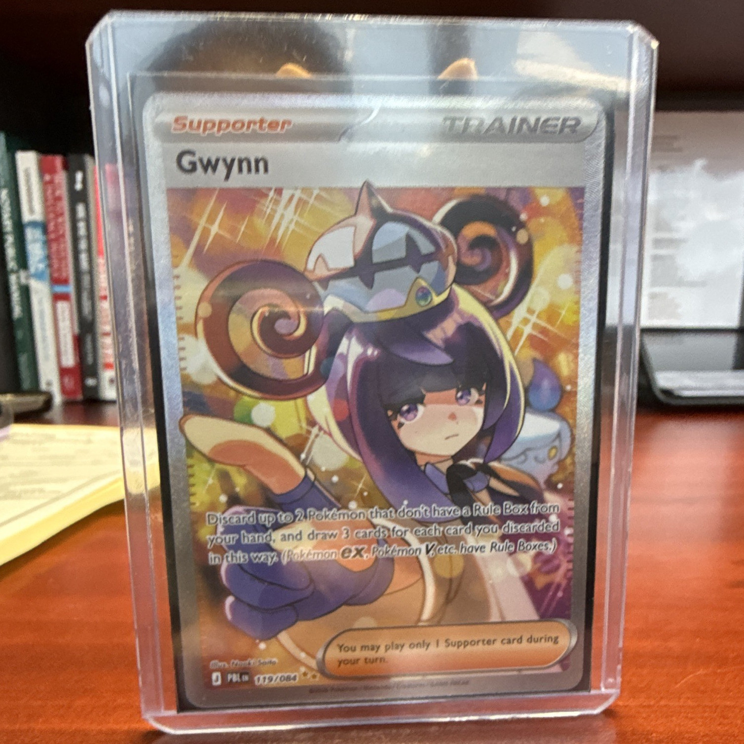 Gwynn 139/068 Prismatic Evolutions Trainer Supporter Full Art Holo Rare