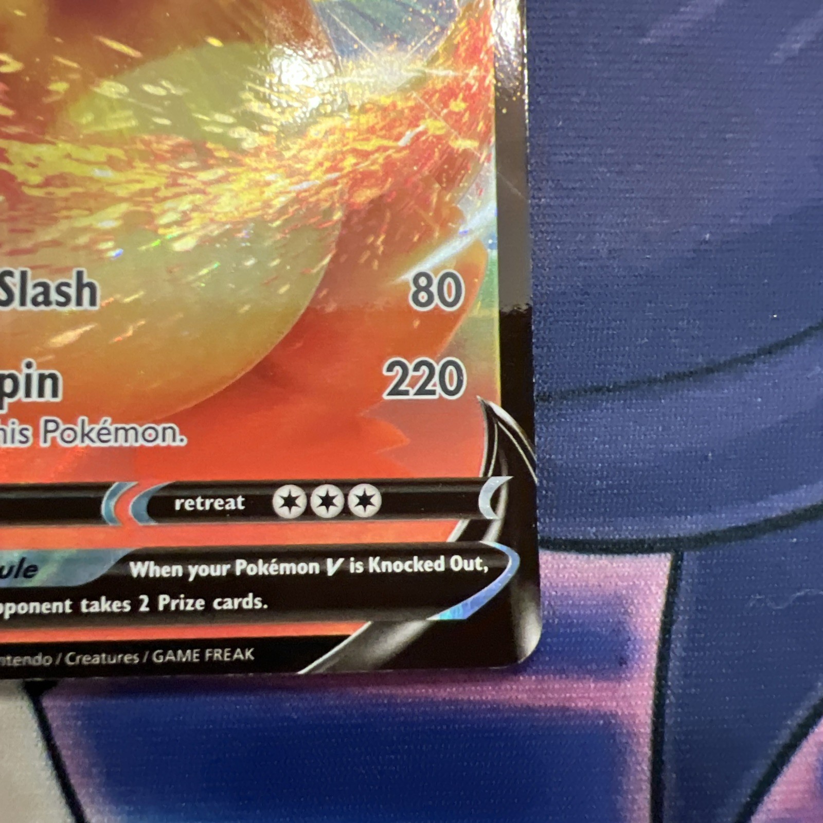 Pokémon TCG Charizard v Darkness Ablaze Holo Card 19/189