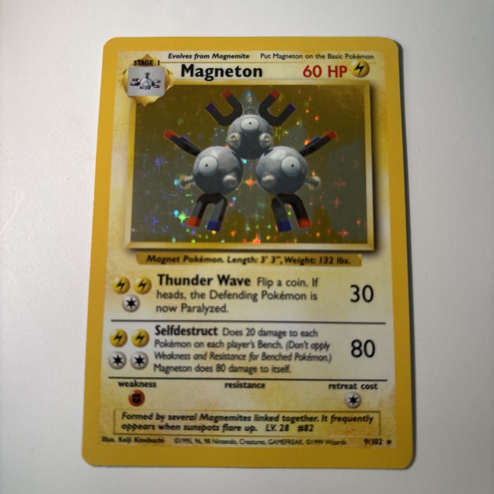 Magneton 009/102 Base Set Holo Pokémon TCG