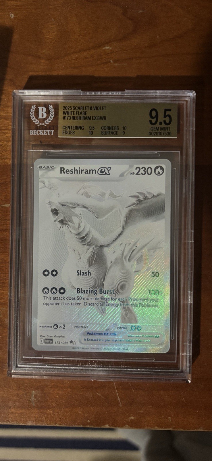 Reshiram 173 White Flare