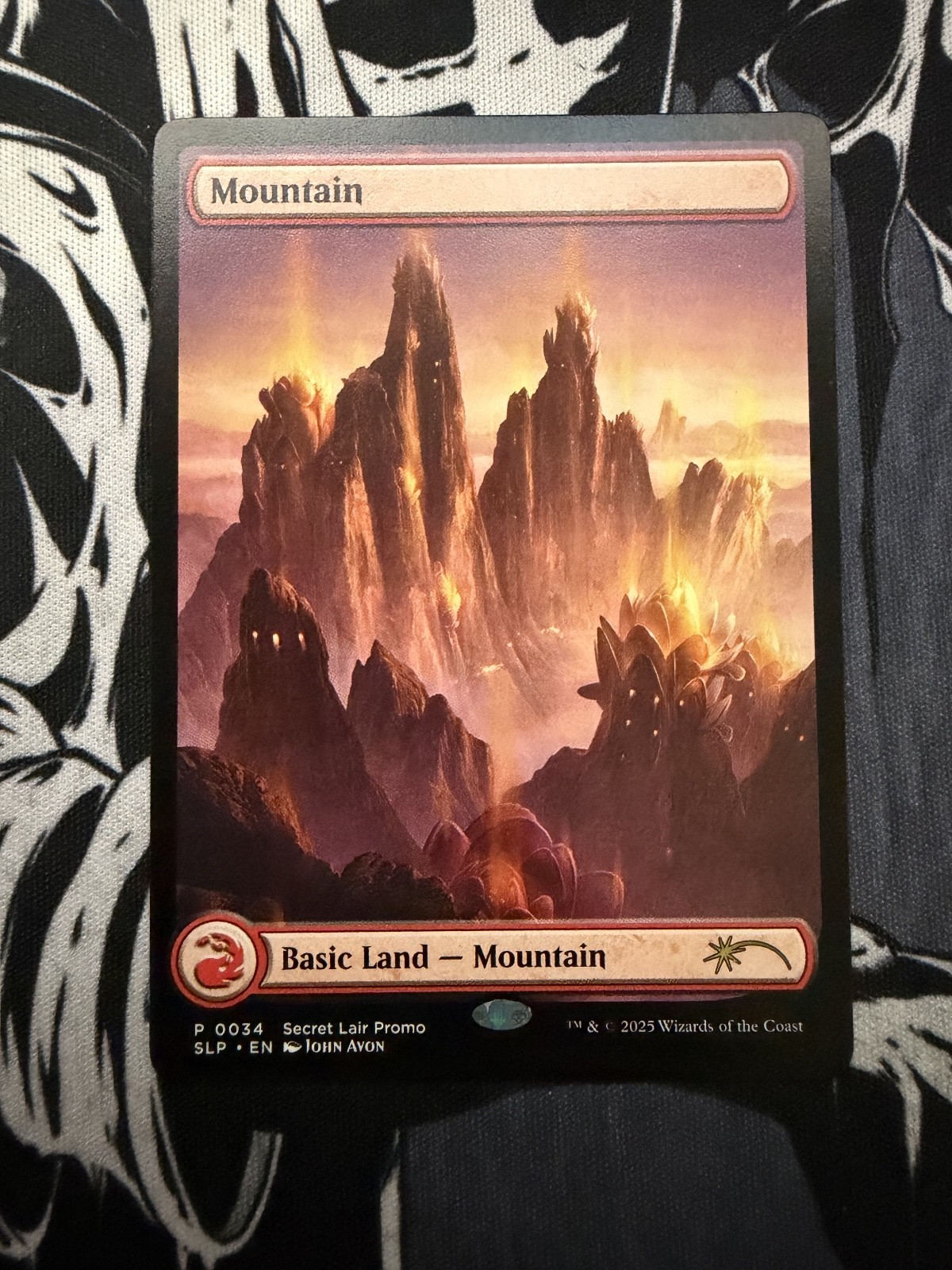 MagicCon 2025 NONFOIL Red Lotus Mountain 0034 – EXCLUSIVE RARE Promo – John Avon