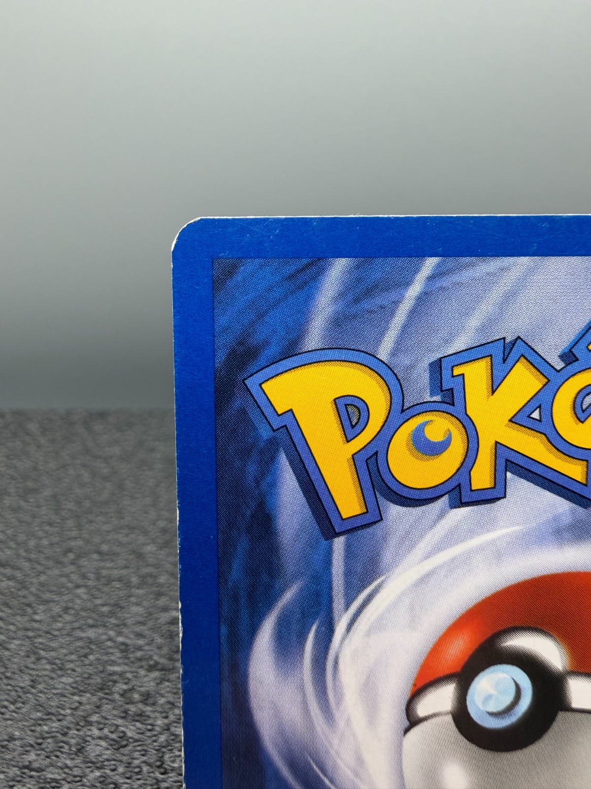 1999-2000 POKEMON Alakazam Base Set 2 1/130 Holo