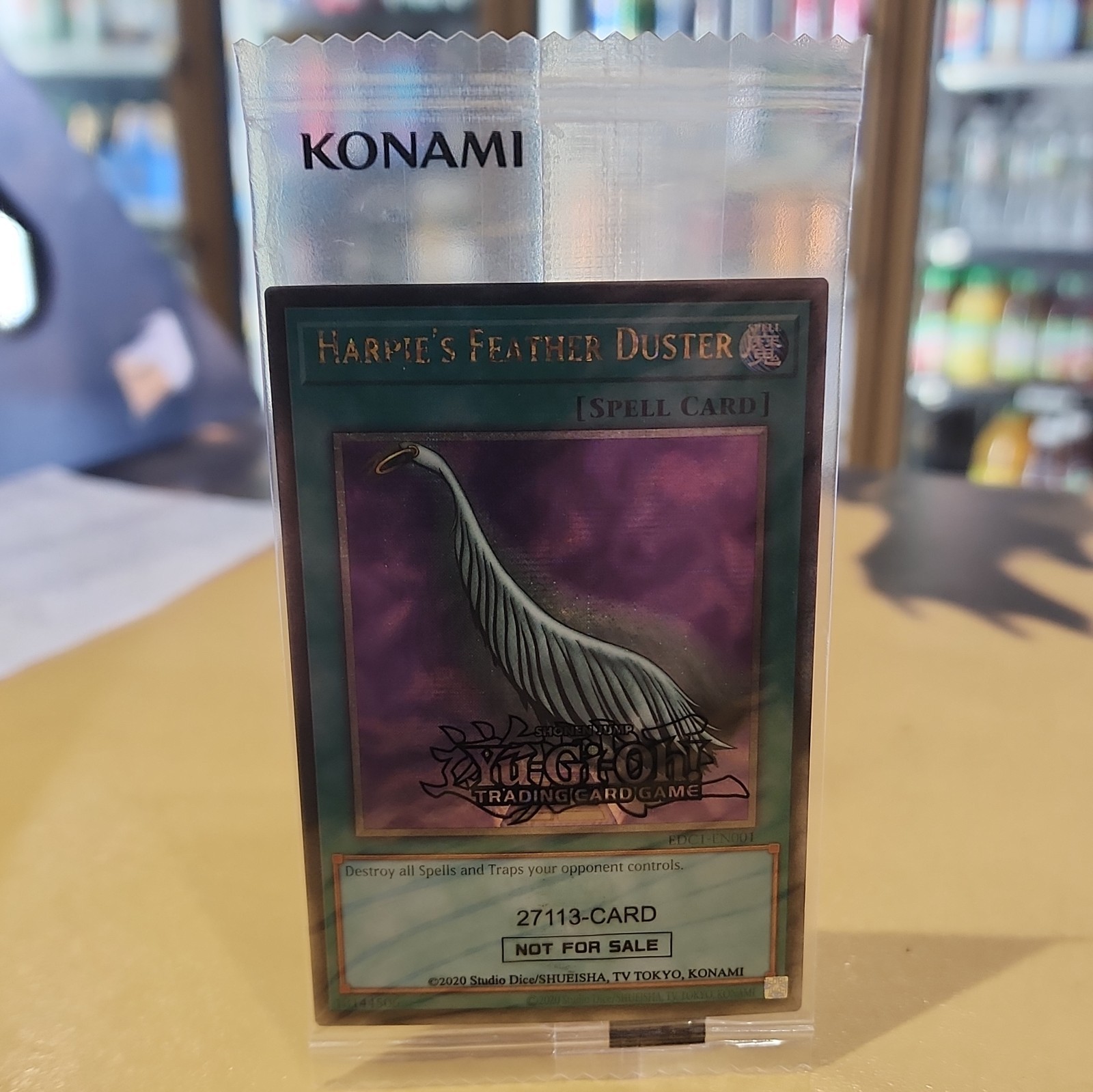 Yugioh Quarter Century Secret Rare Harpie’s Feather Duster EDC1-EN001 Sealed NM