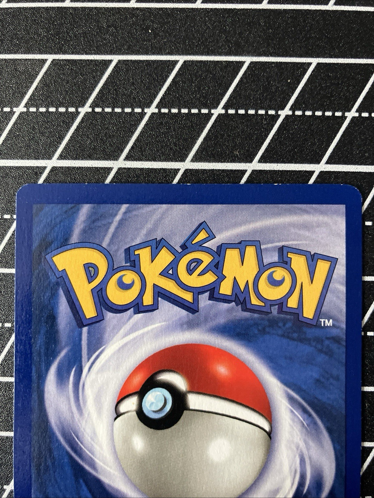Lass 075/102 Base Set (Shadowless) Regular