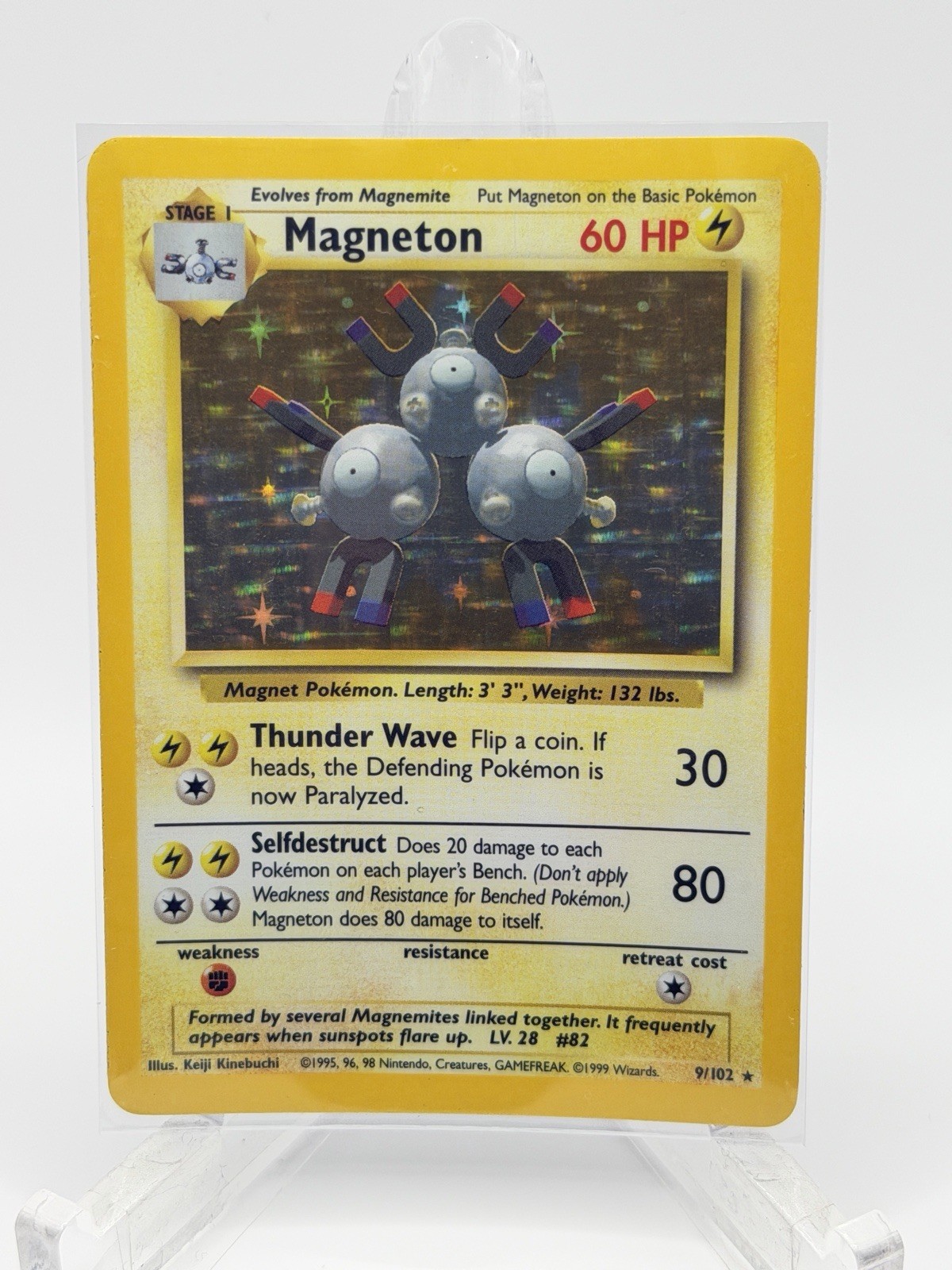 Magneton 009/102 Base Set Holo LP