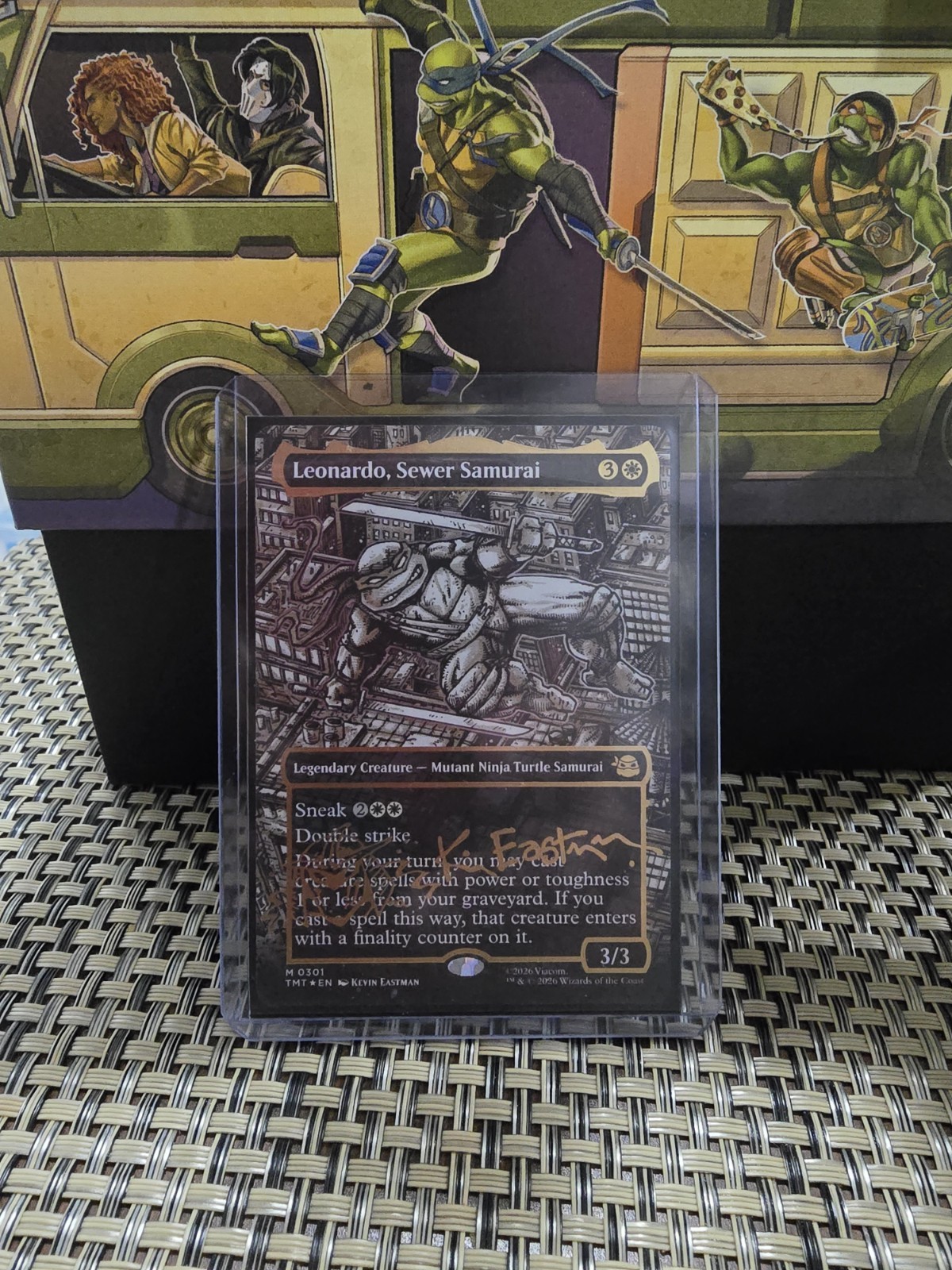 Leonardo, Sewer Samurai Borderless Gold-stamped Signature TMNT MTG 301