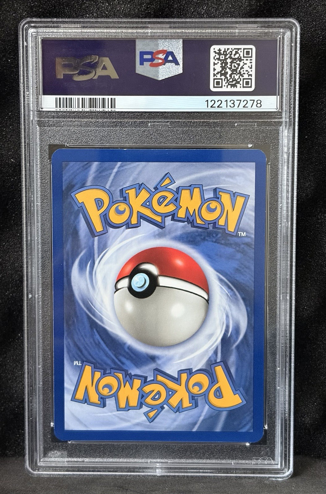 Gyarados 006/102 Base Set Holo PSA 8