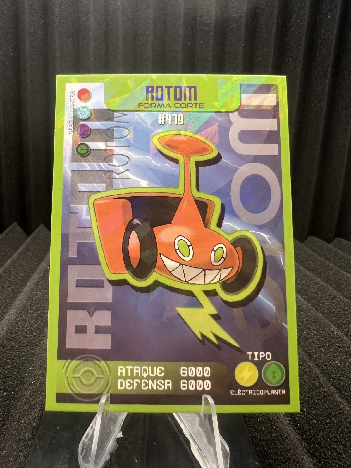 Rotom #479 – Cracked Ice Holo – Charizard Pokedex Edition 2020 – Pokemon Card
