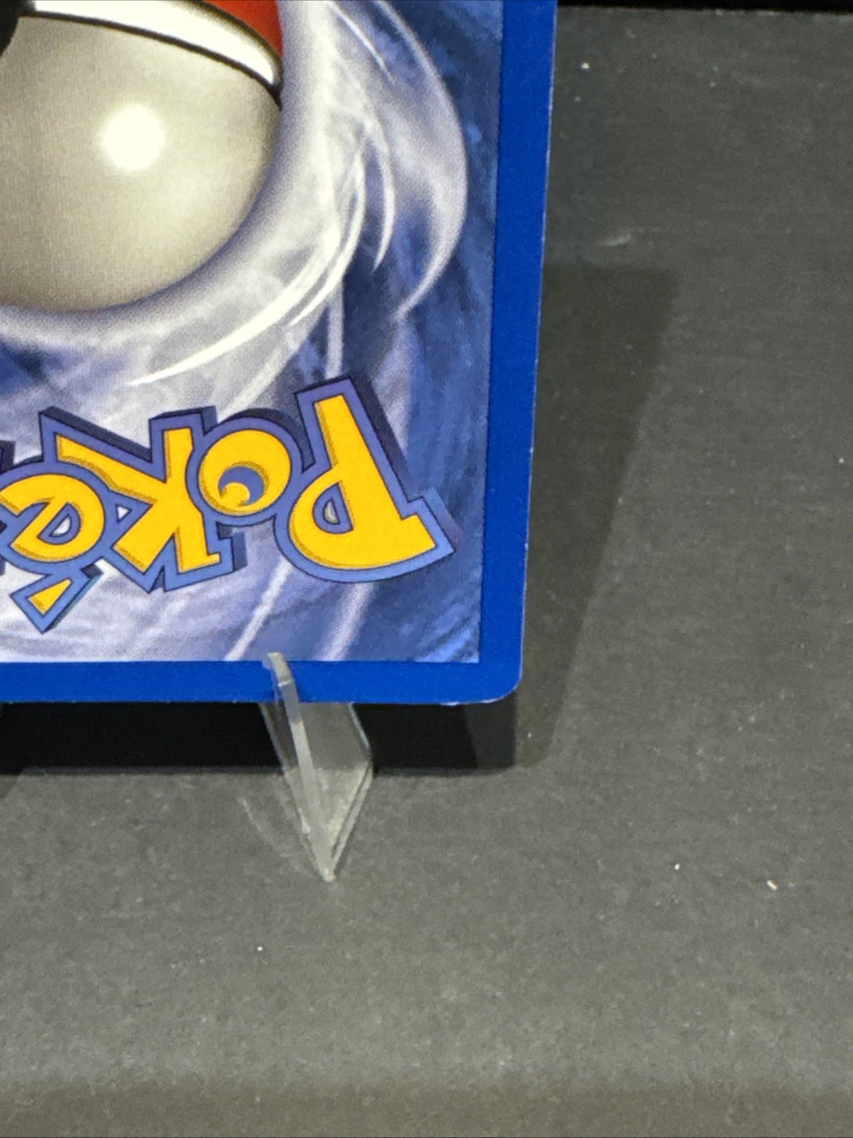 Kabutops 9/62 Fossil Holo (First Edition)