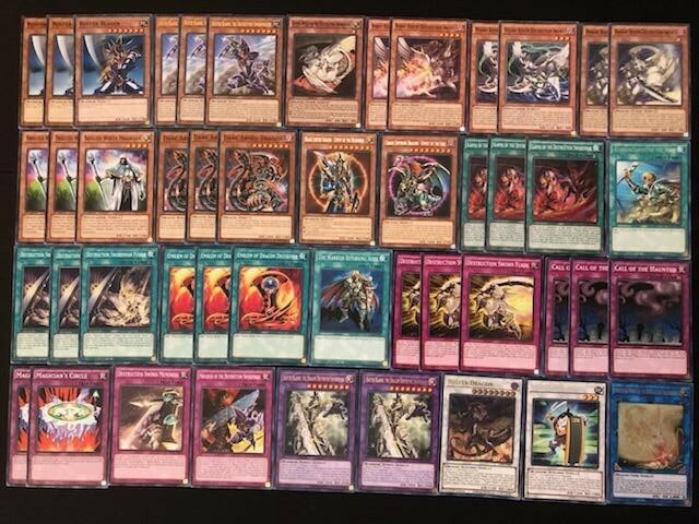 YUGIOH BUSTER BLADER DECK- BUSTER DRAGON- WHELP- ROBOT- WIZARD NEAR MINT