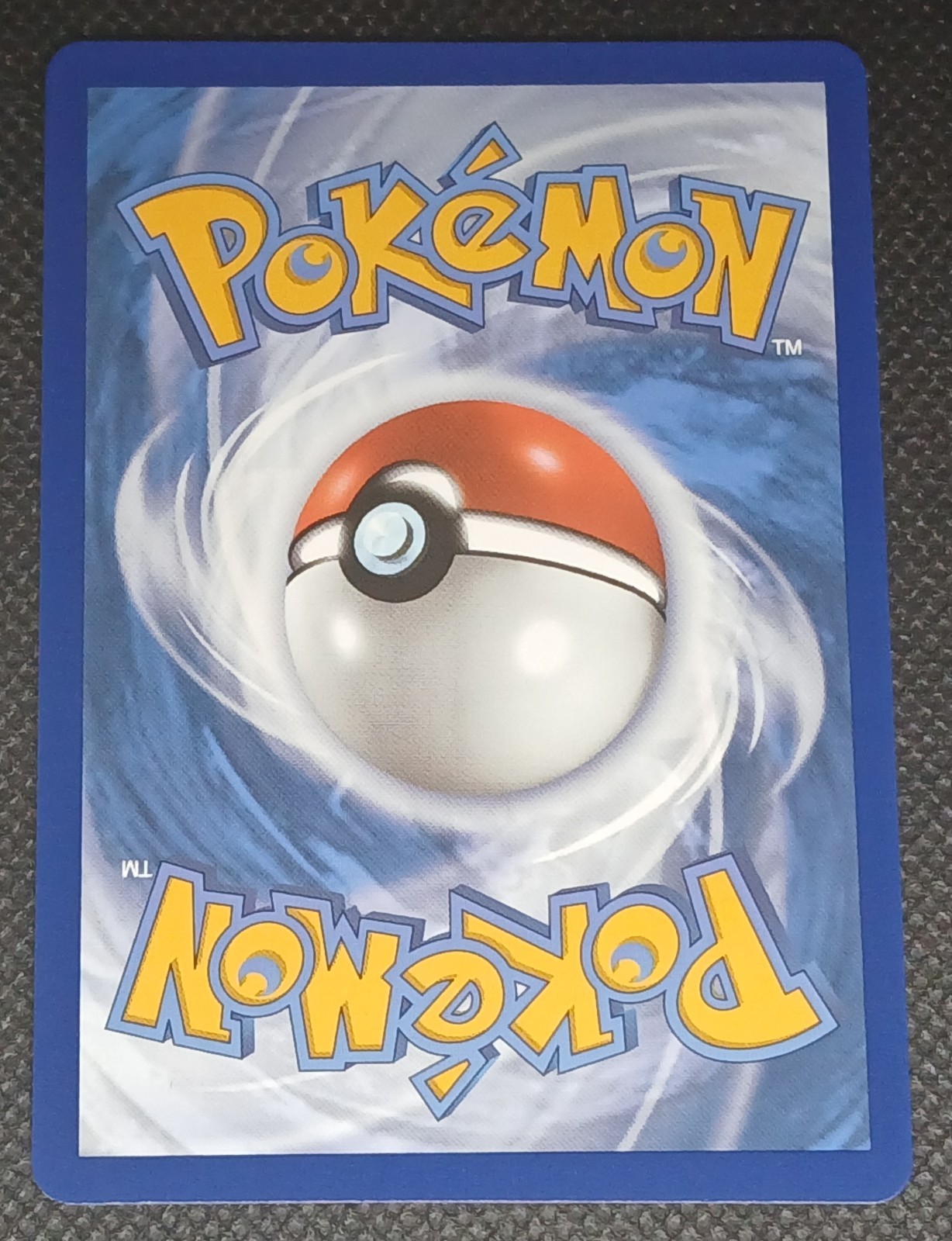 Chandelure V Holo Ultra Rare SWSH08: Fusion Strike 039/264 NM