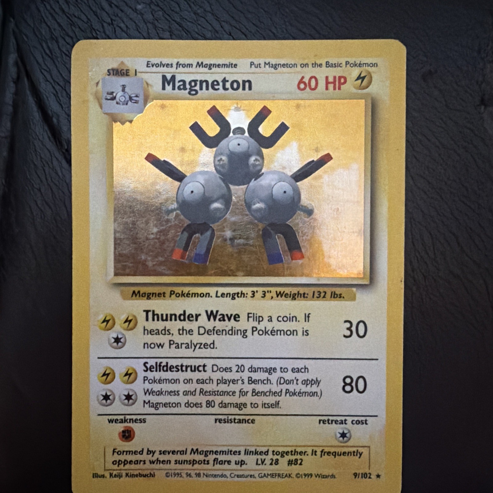 Magneton 009/102 Base Set Holo