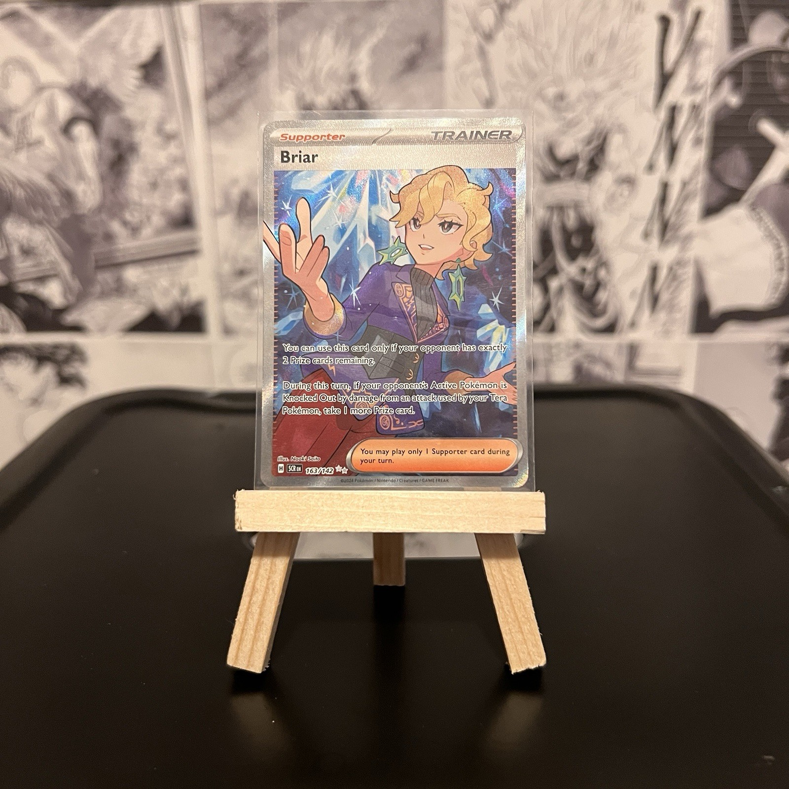 Briar – Holo Ultra Rare SV07: Stellar Crown 163/142 NM