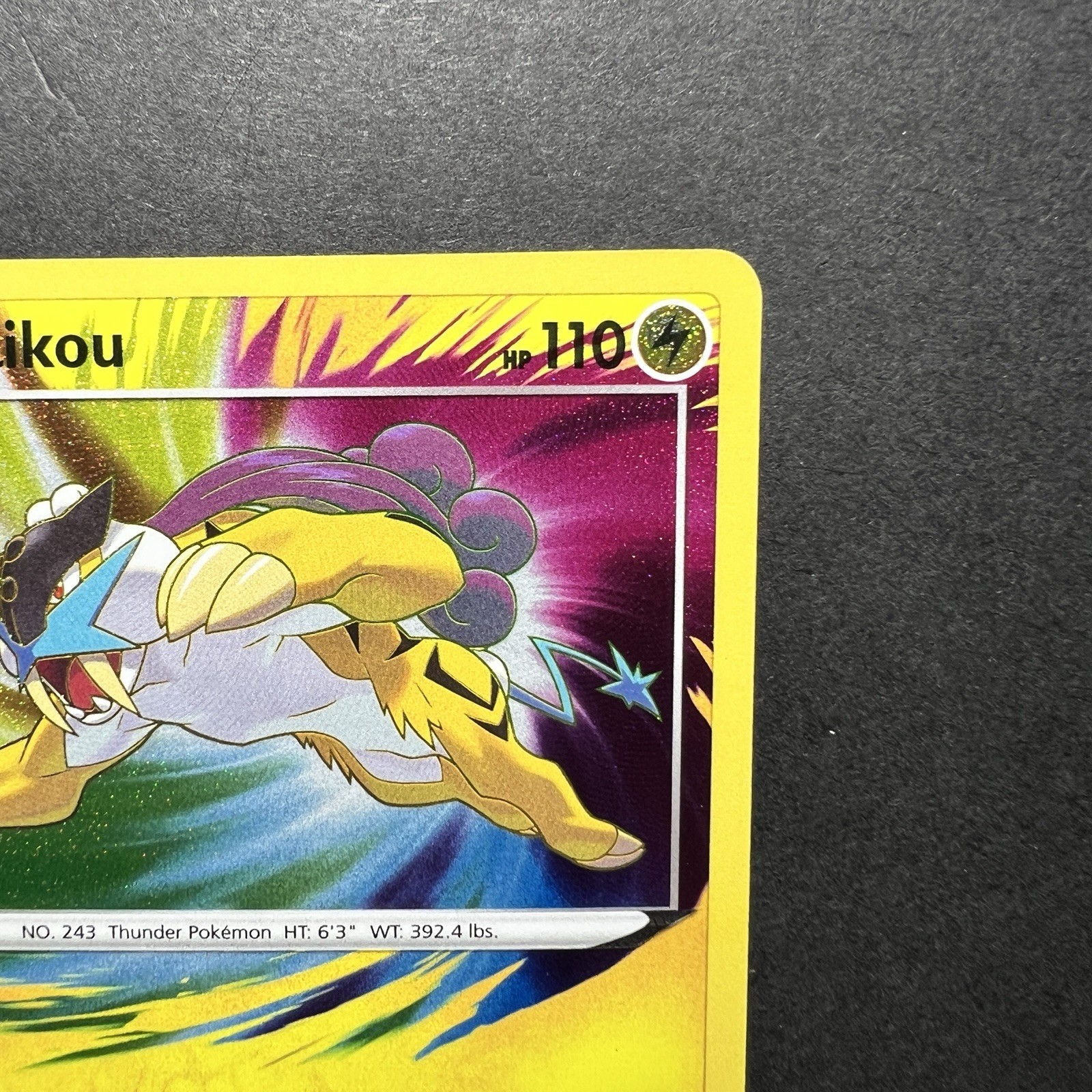 Raikou 050/185 SWSH04: Vivid Voltage (SWSH04) Amazing Rare Holo 2020