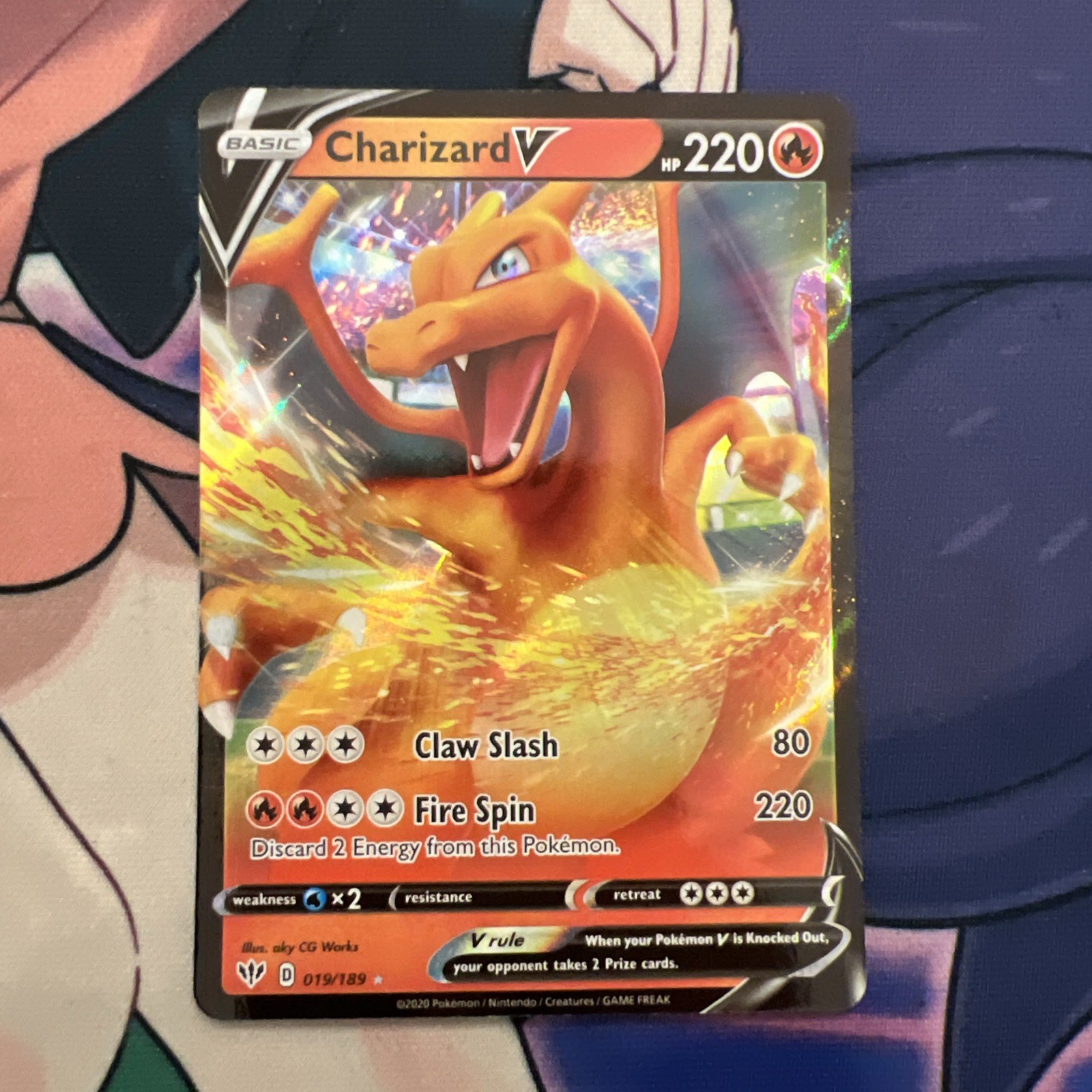 Pokémon TCG Charizard v Darkness Ablaze Holo Card 19/189